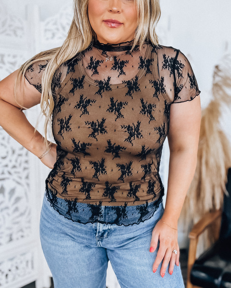 Short Sleeve Leading Lace Top [black]