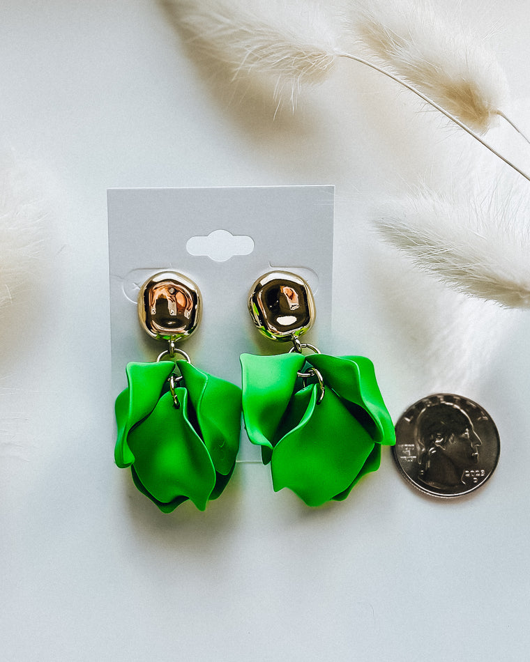 Petal Drop Earrings [gold/green]