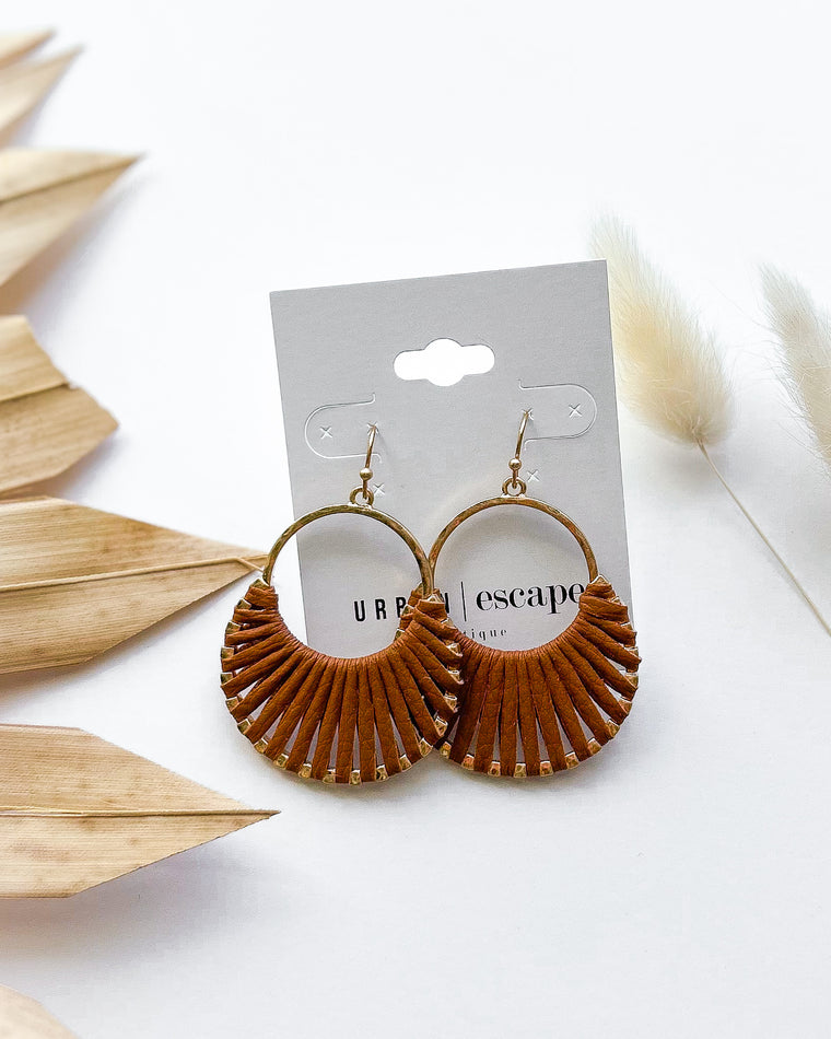 Woven Leather Drop Earrings [gold/brown]