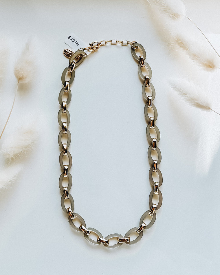 Necklace [gold/grey pearl]