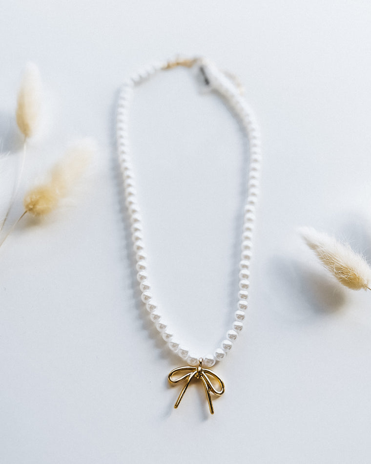 Pearl Bead Necklace w/ Bow Pendant / Gold
