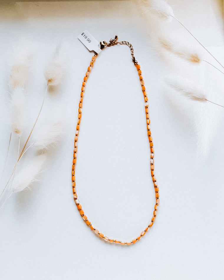 Ocean Beaded Necklace [coral/gold]