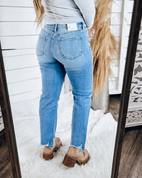 Breanne High Rise Straight Jeans [medium wash]