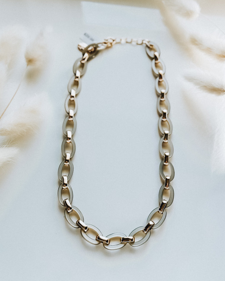 Necklace [gold/grey pearl]