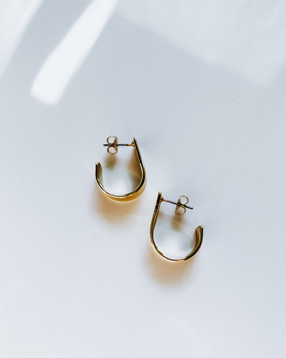 Gold Dipped J Hoop Earrings [gold]