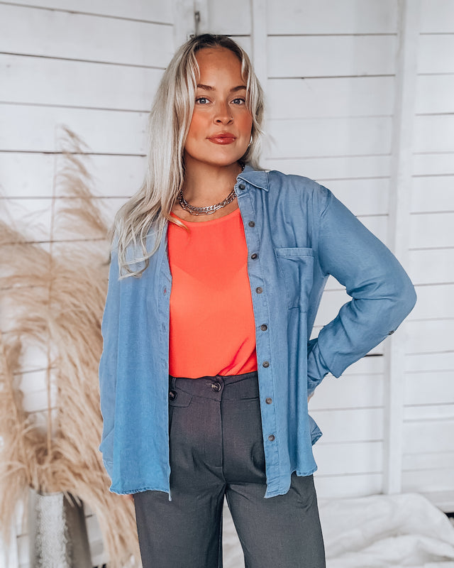 Collared Button Down Chambray Top [blue]