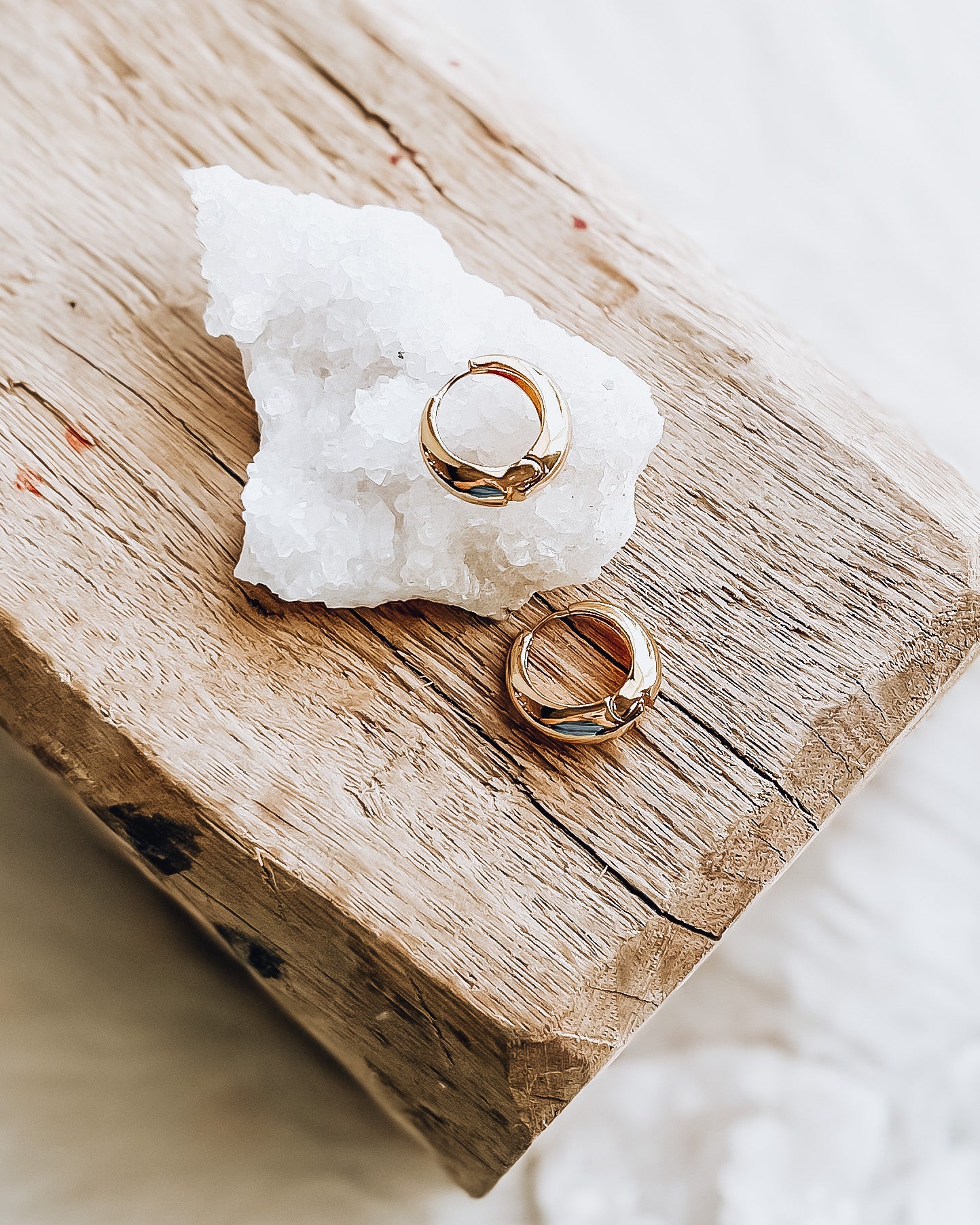 Chunky Hoop Earrings [gold]