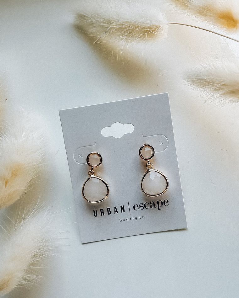 Crystal Drop Earrings [milkglass/gold]