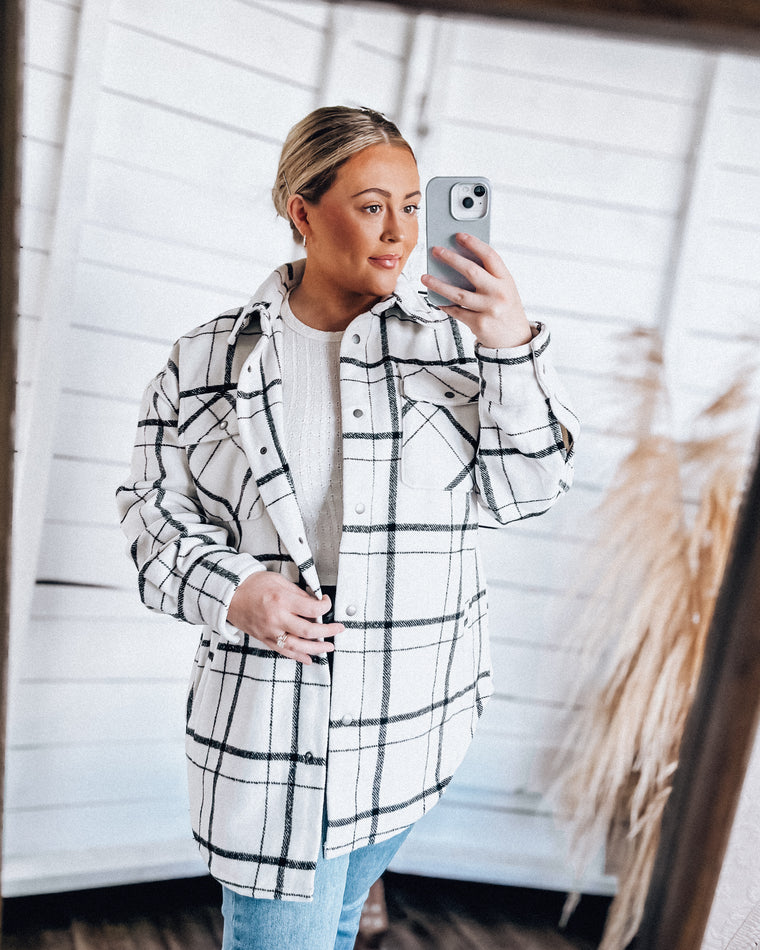 Wintry Wonder Shacket [white/blk]