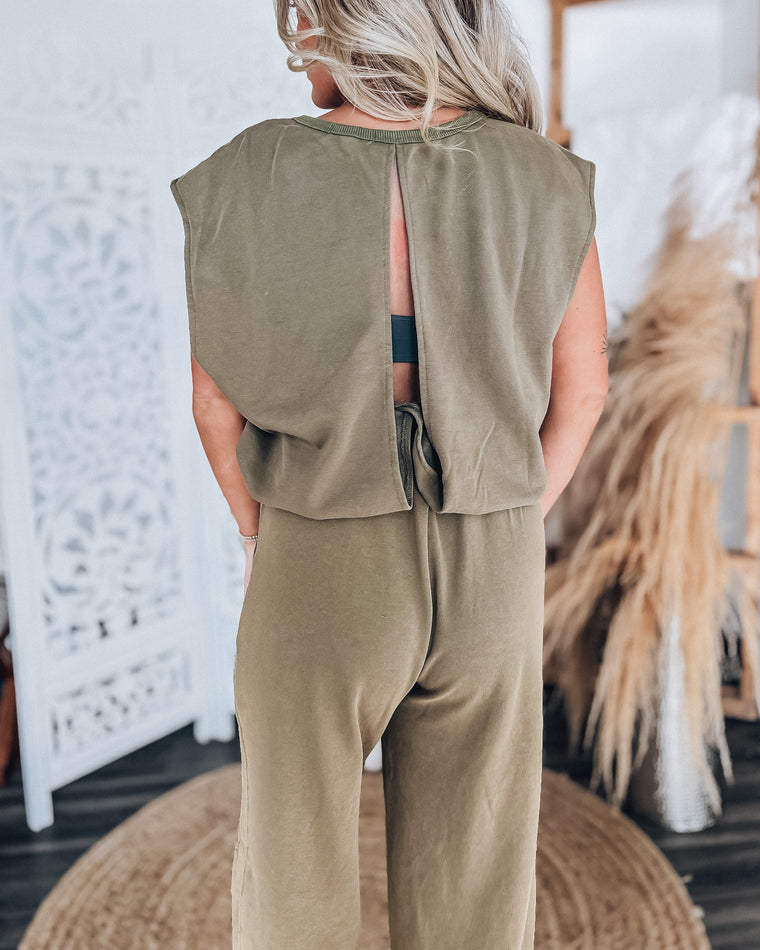 Kick Back Sleeveless Top [olive]