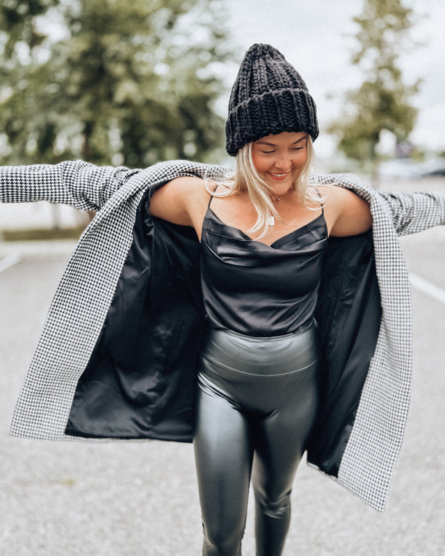 Asheville SET Tank + Blouse [black]