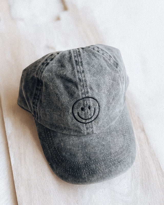 Happy Embroidered Baseballcap [black]