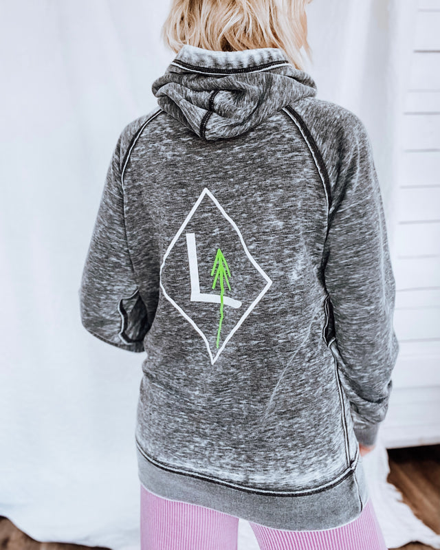 lone tree diamond Vintage zen Hoodie [grey]