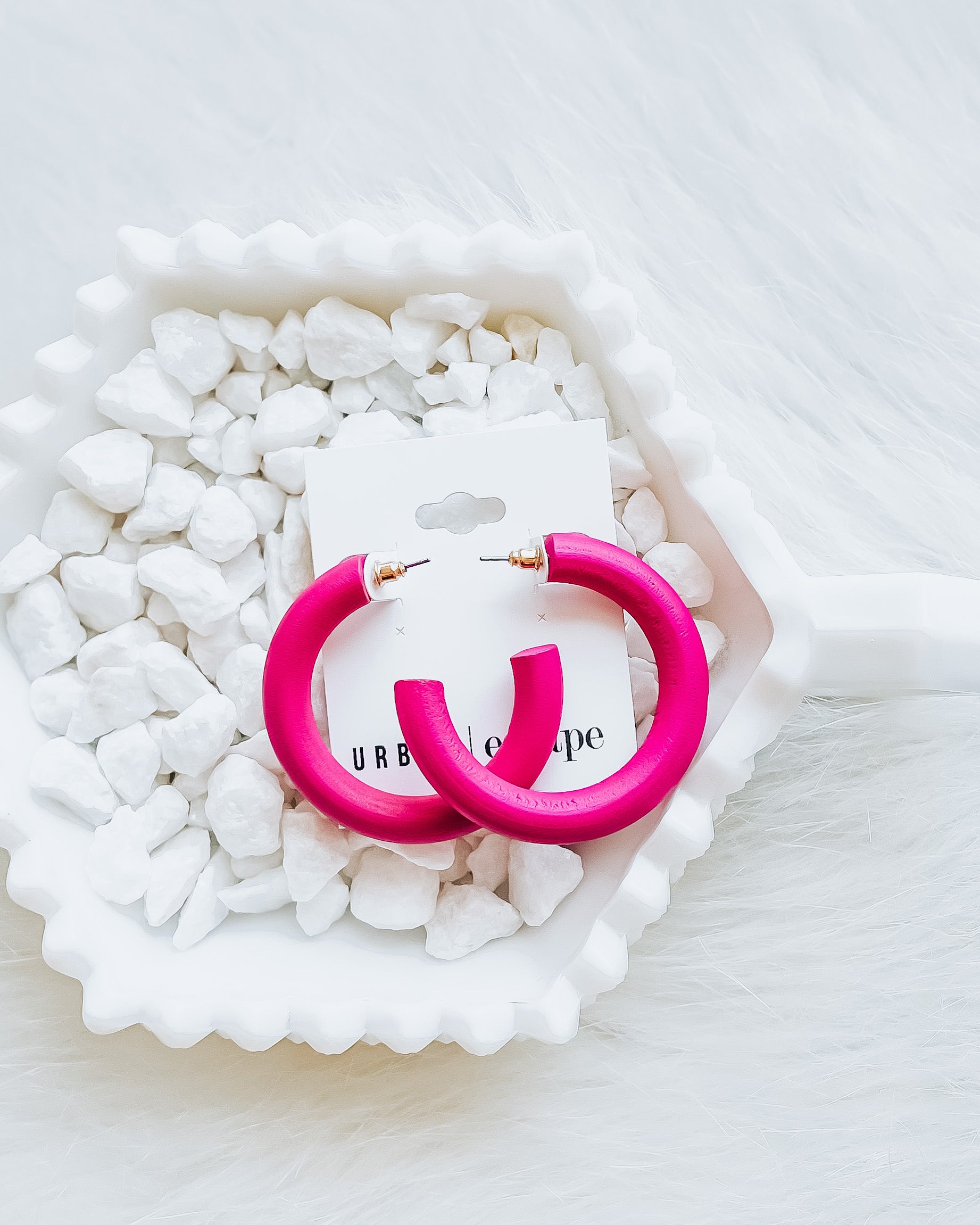Dolly Hoop Earrings [fuscia]