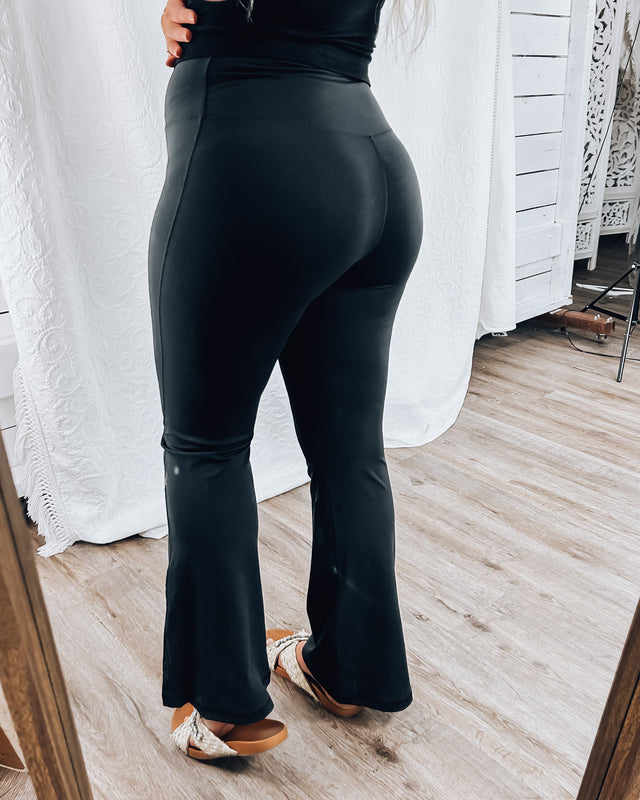 Blaze Flare Leggings [black]