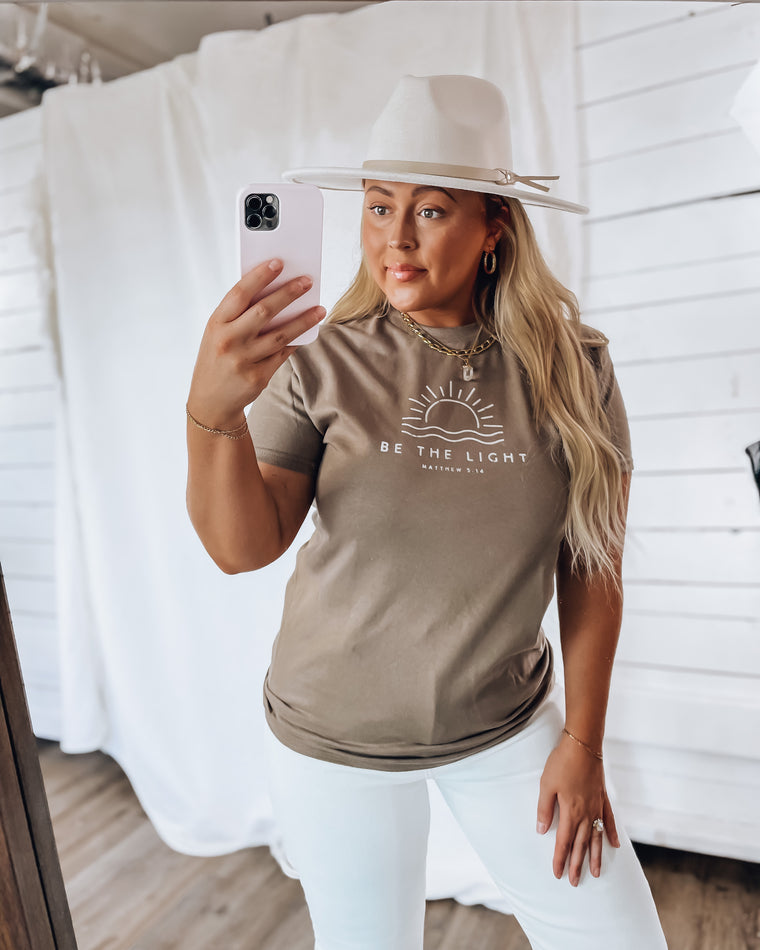 Be The Light Tee [brown/cream]