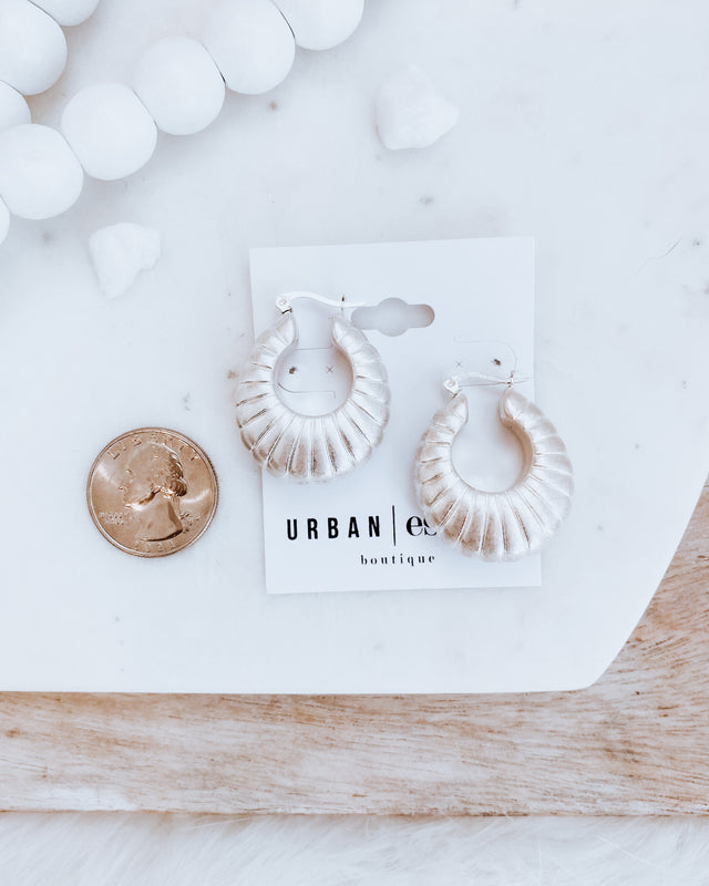 large huggie Earrings 3 [silver]