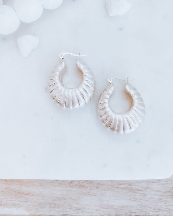 large huggie Earrings 3 [silver]