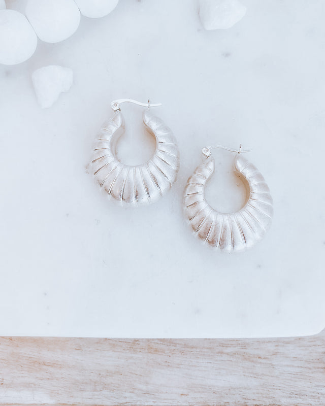 large huggie Earrings 3 [silver]