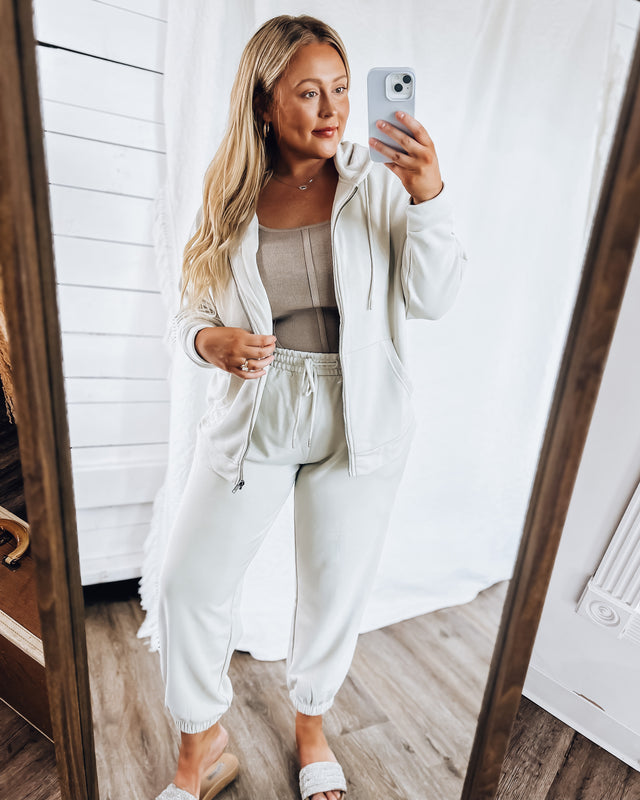 Calm & Collected Zip Up Hoodie [smokey taupe]