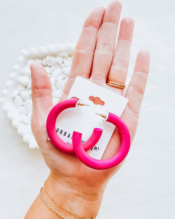 Dolly Hoop Earrings [fuscia]