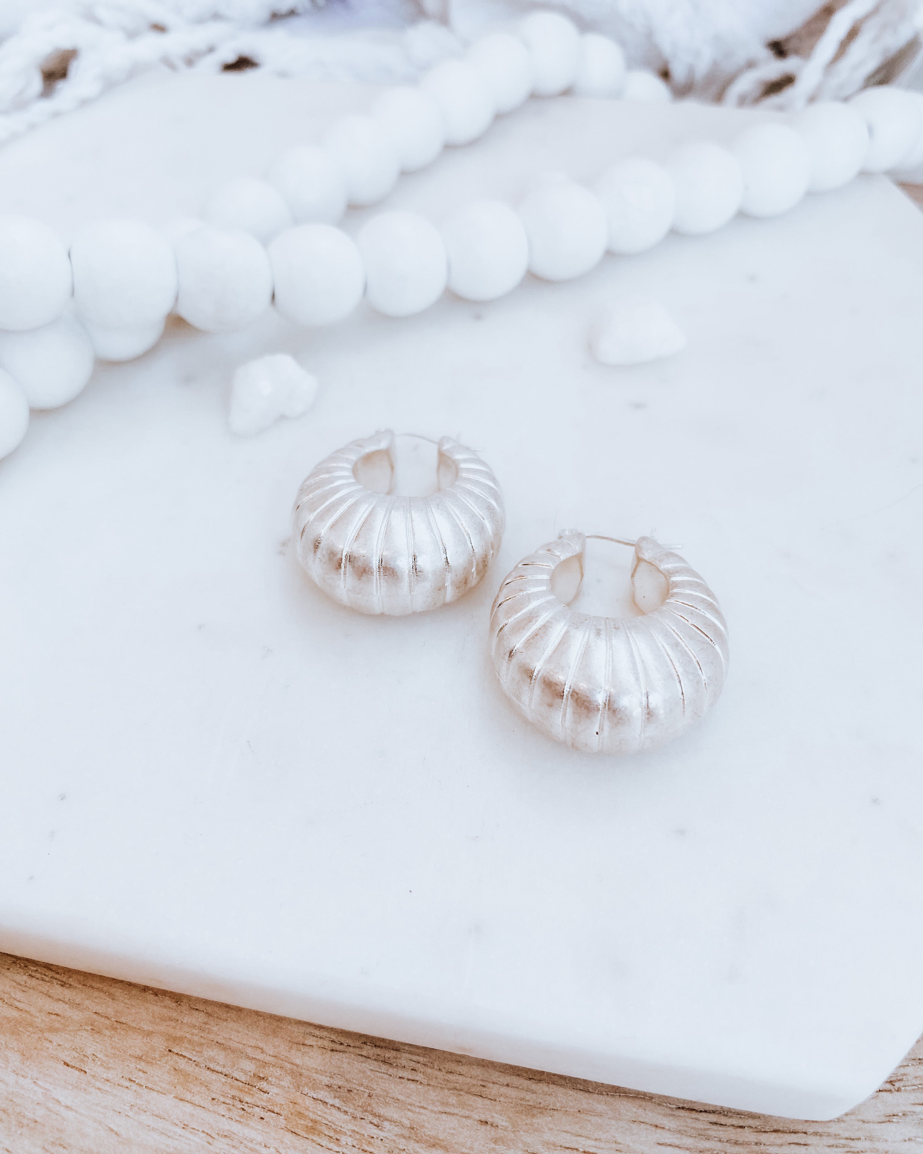 large huggie Earrings 3 [silver]