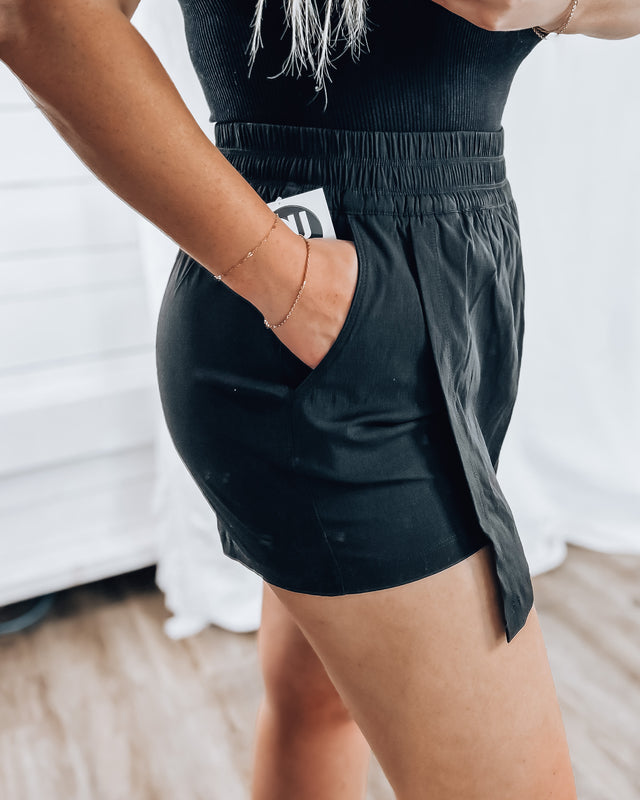 Hikers Oasis Utility Skort [black]