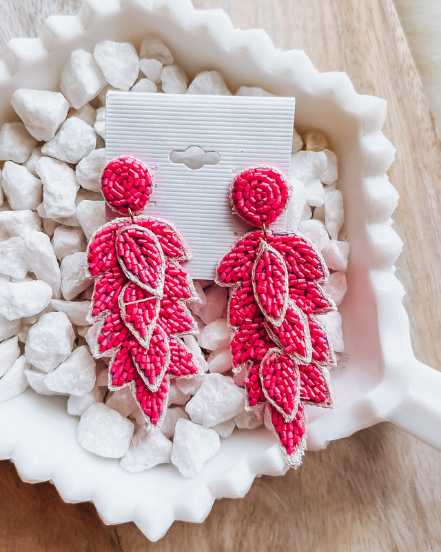 Beaded Leaf Earrings [pink]