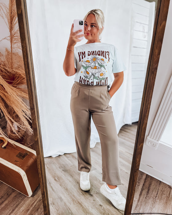 Find My Own Path Tee [powder blue]