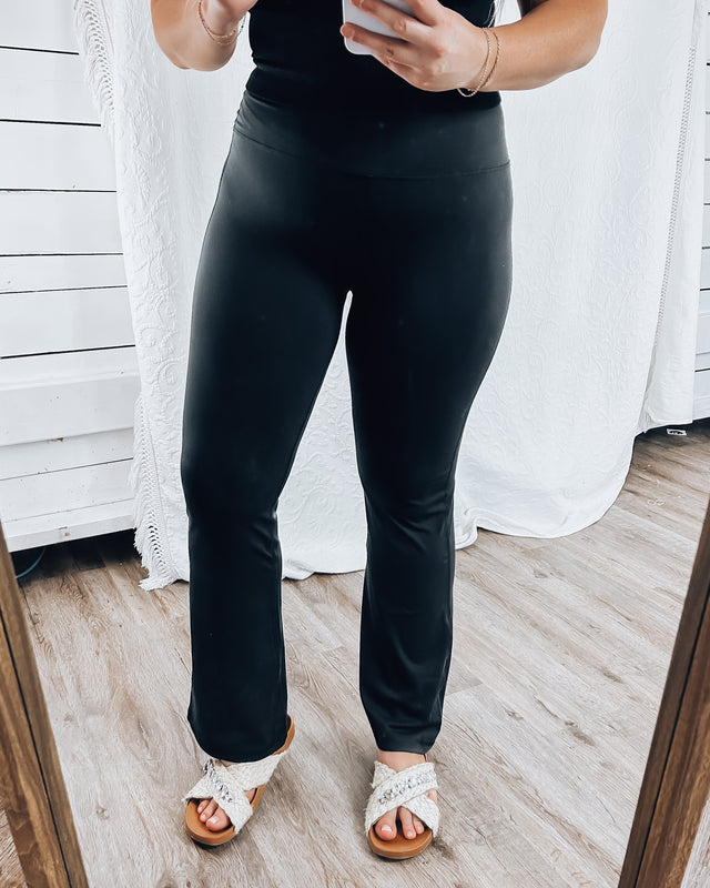 Blaze Flare Leggings [black]