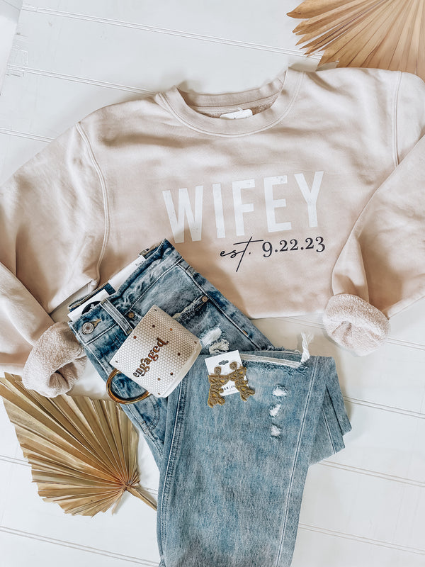 Custom wedding date WIFEY Crewneck [sand/white]