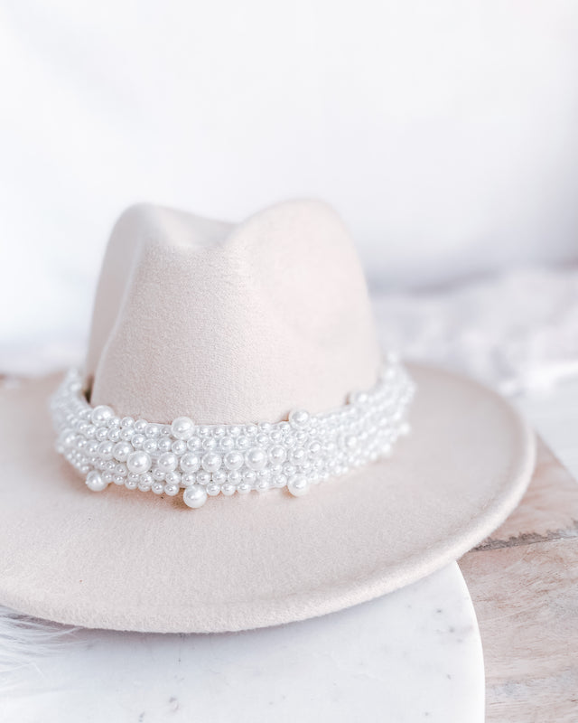beautiful pearl hat strap [stretchy]