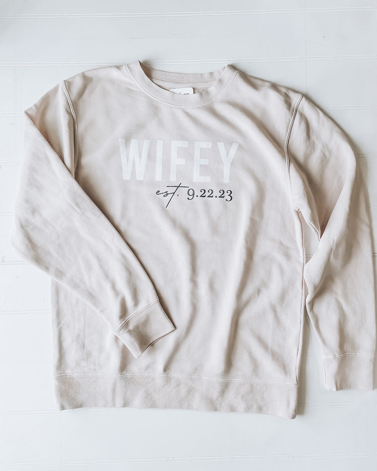Custom wedding date WIFEY Crewneck [sand/white]